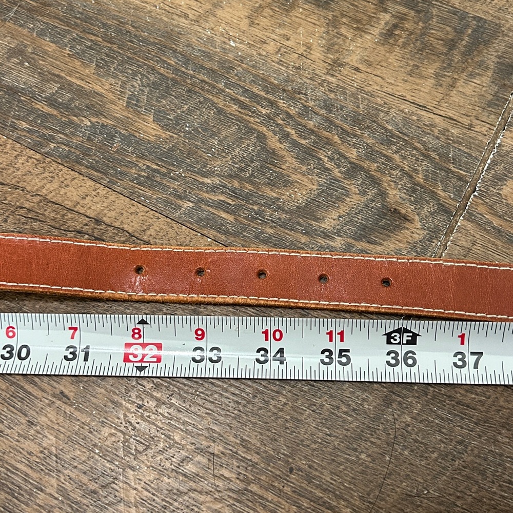 Women’s Leather Belt By Liz Claiborne Size Large Gold‎ tone Decorative Buckle - Picture 7 of 8